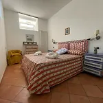 Villa Nella Curva Della Funicolare, Capri