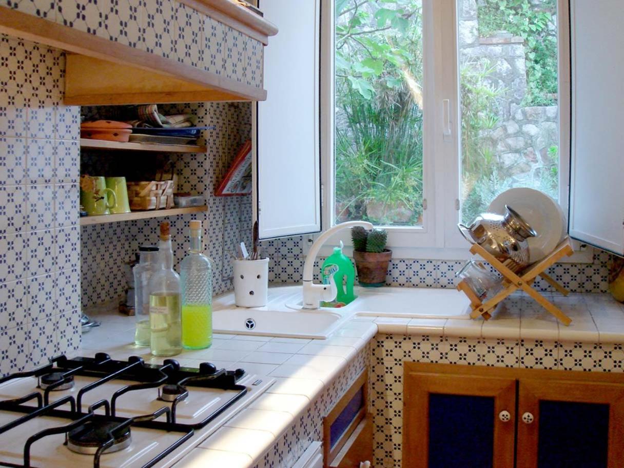Nella Curva Della Funicolare, Apartment *