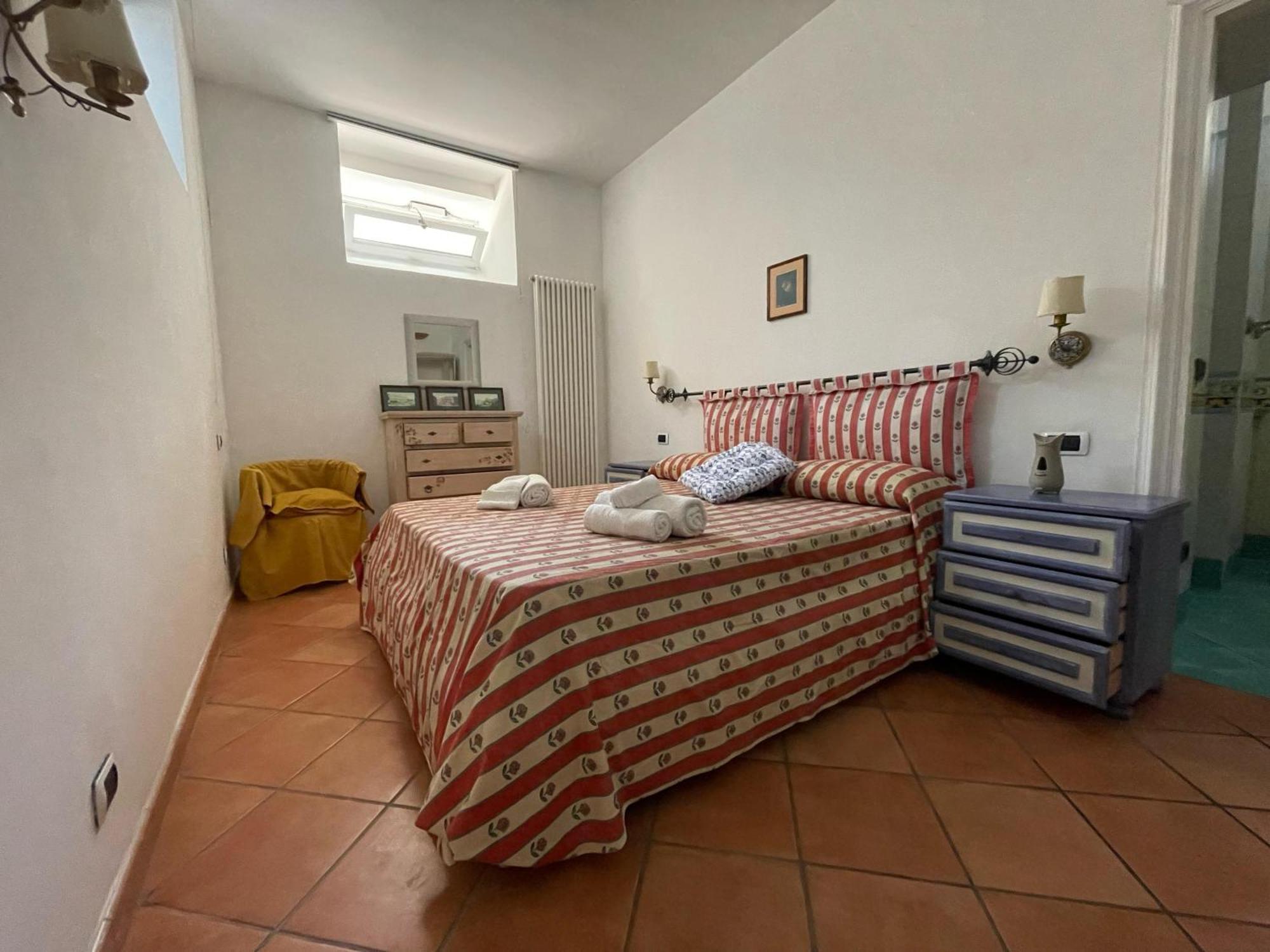 Nella Curva Della Funicolare, Apartment