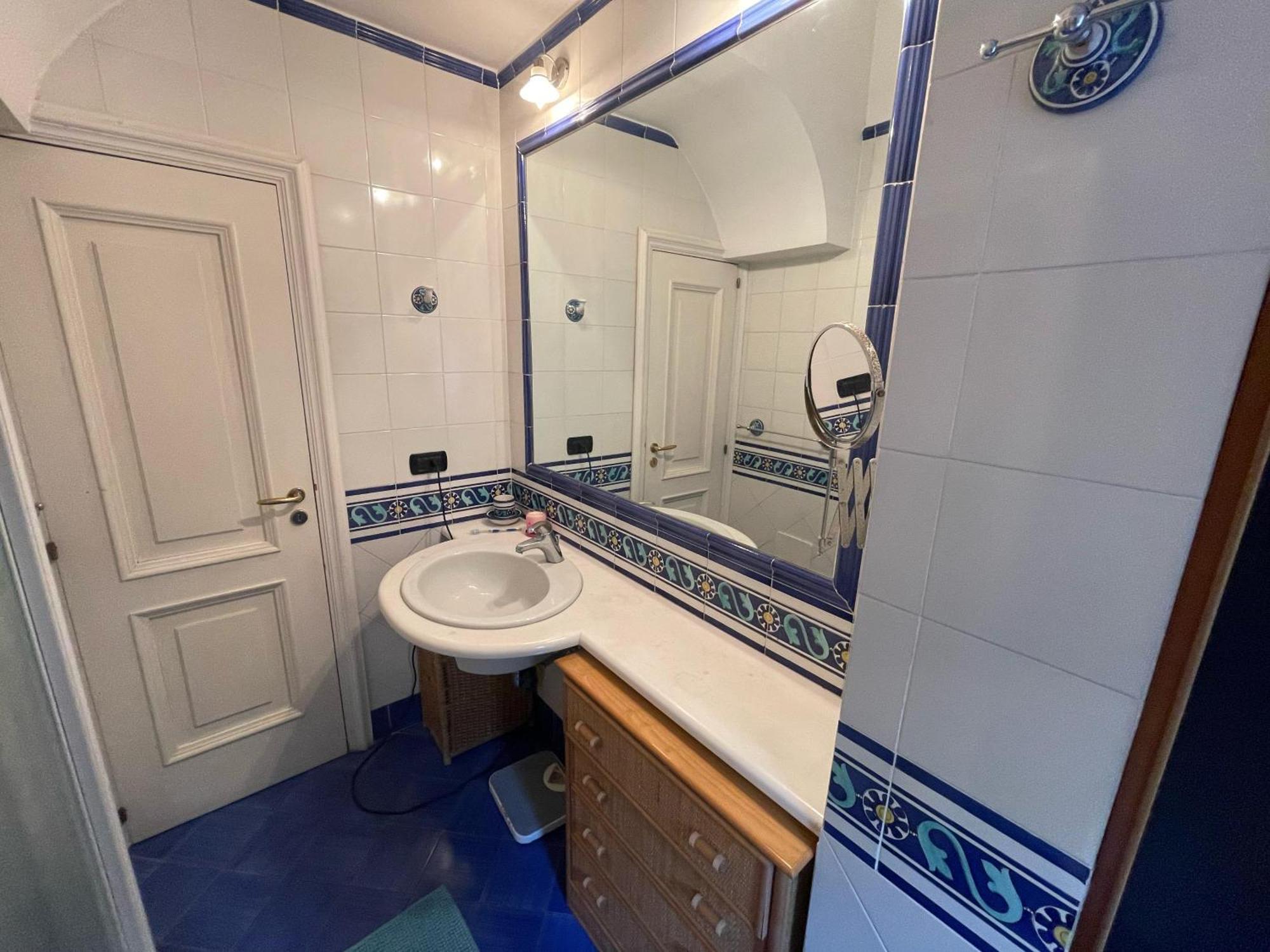 Apartment Nella Curva Della Funicolare, Capri