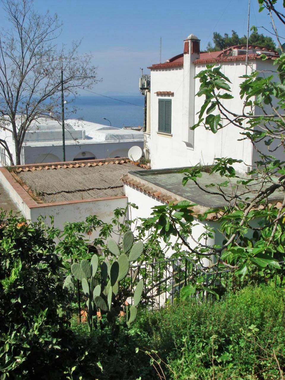 Apartment Nella Curva Della Funicolare, Capri